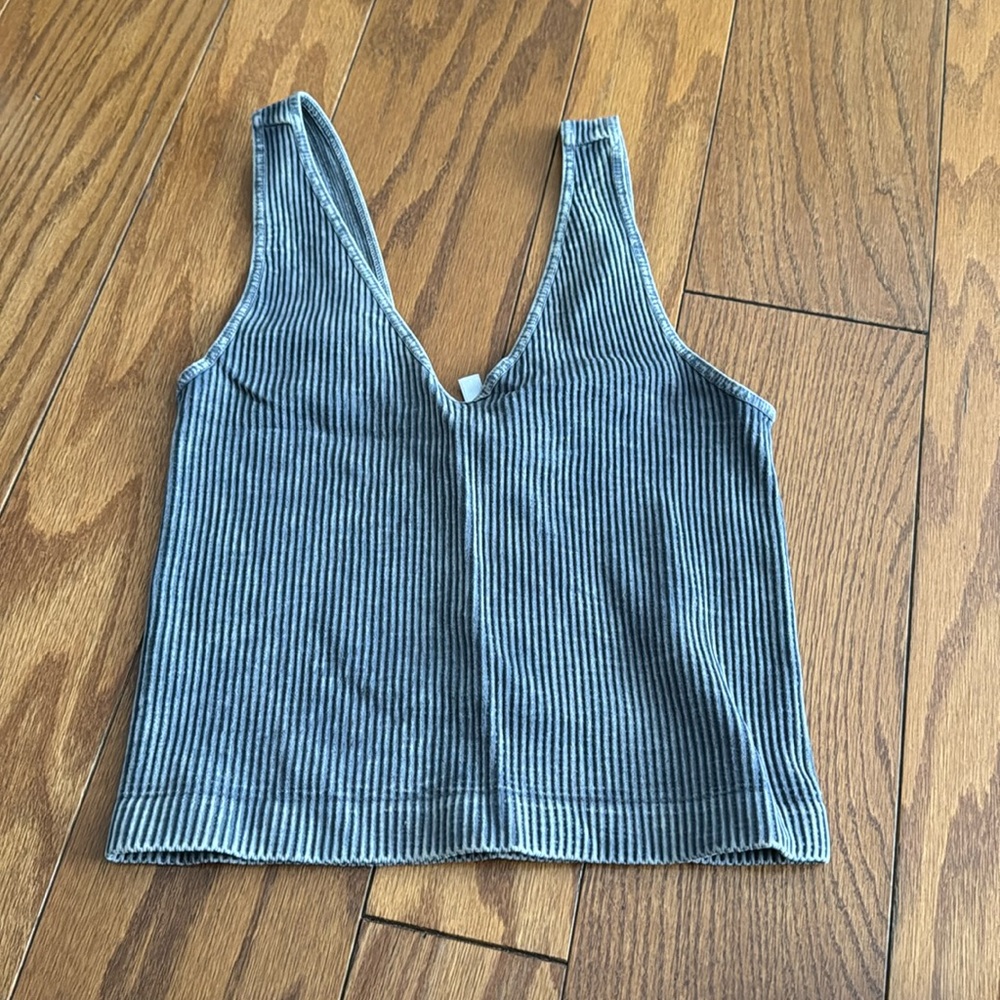 Ribbed crop top